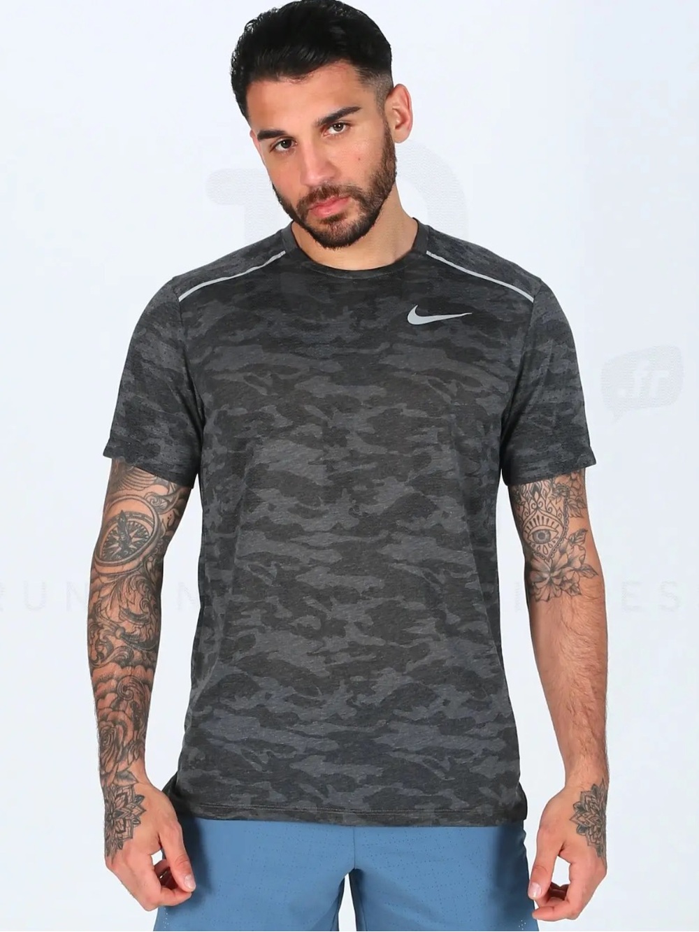 Nike Men’s Green Camouflage Running Top T-Shirt Large NWOT